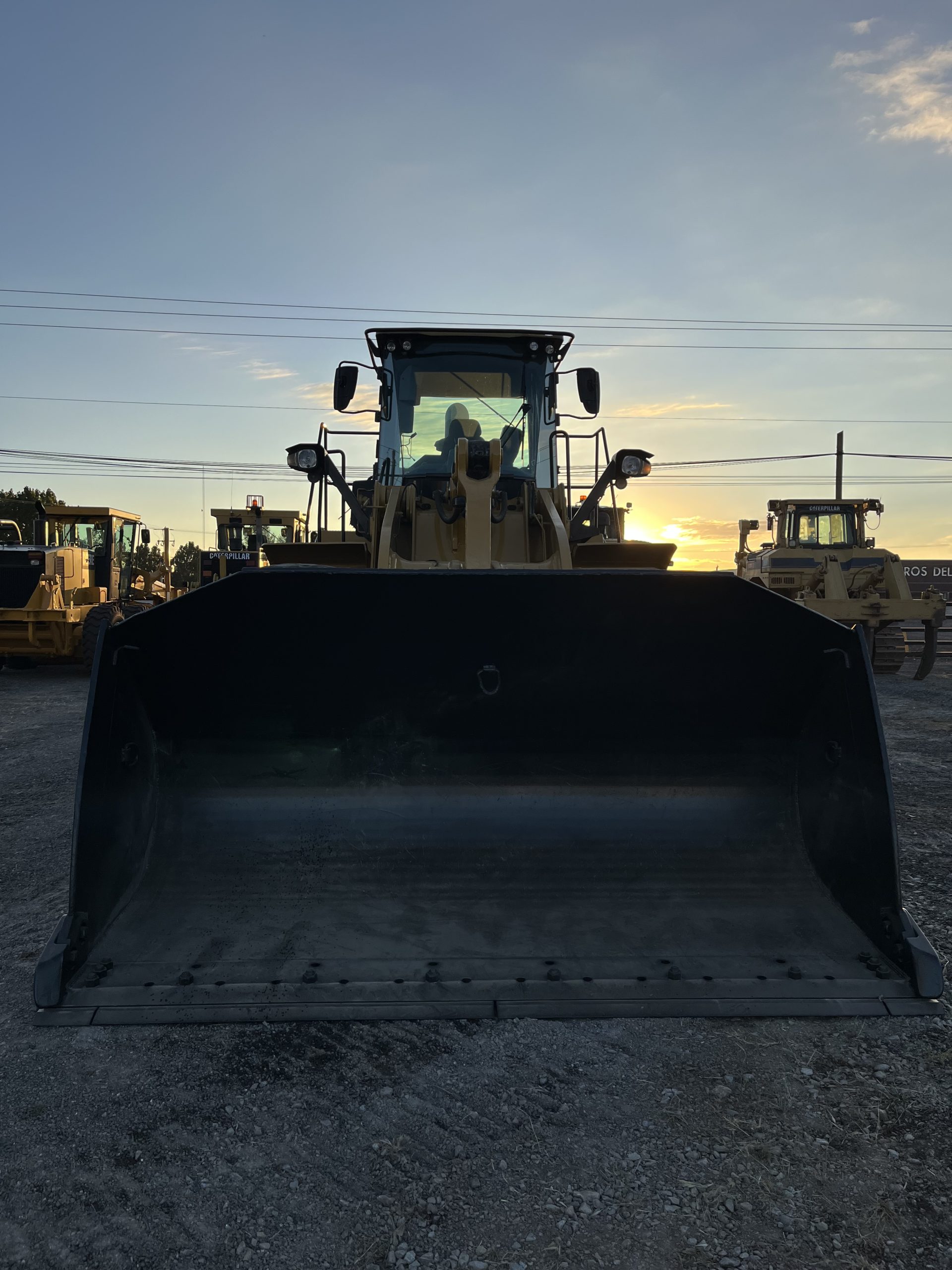 Cargador Frontal Caterpillar 966M - Imagen 2