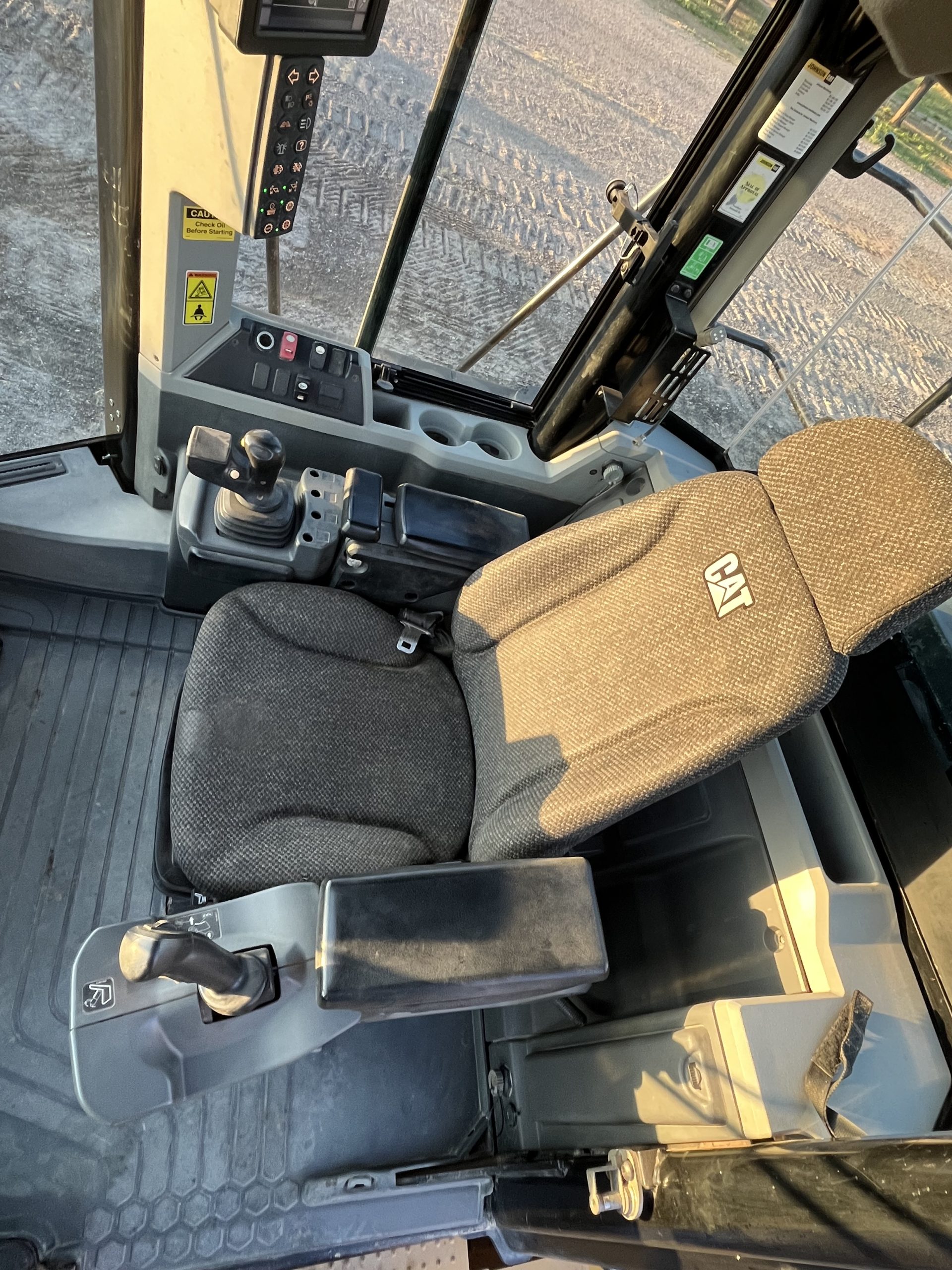 Cargador Frontal Caterpillar 966M - Imagen 9