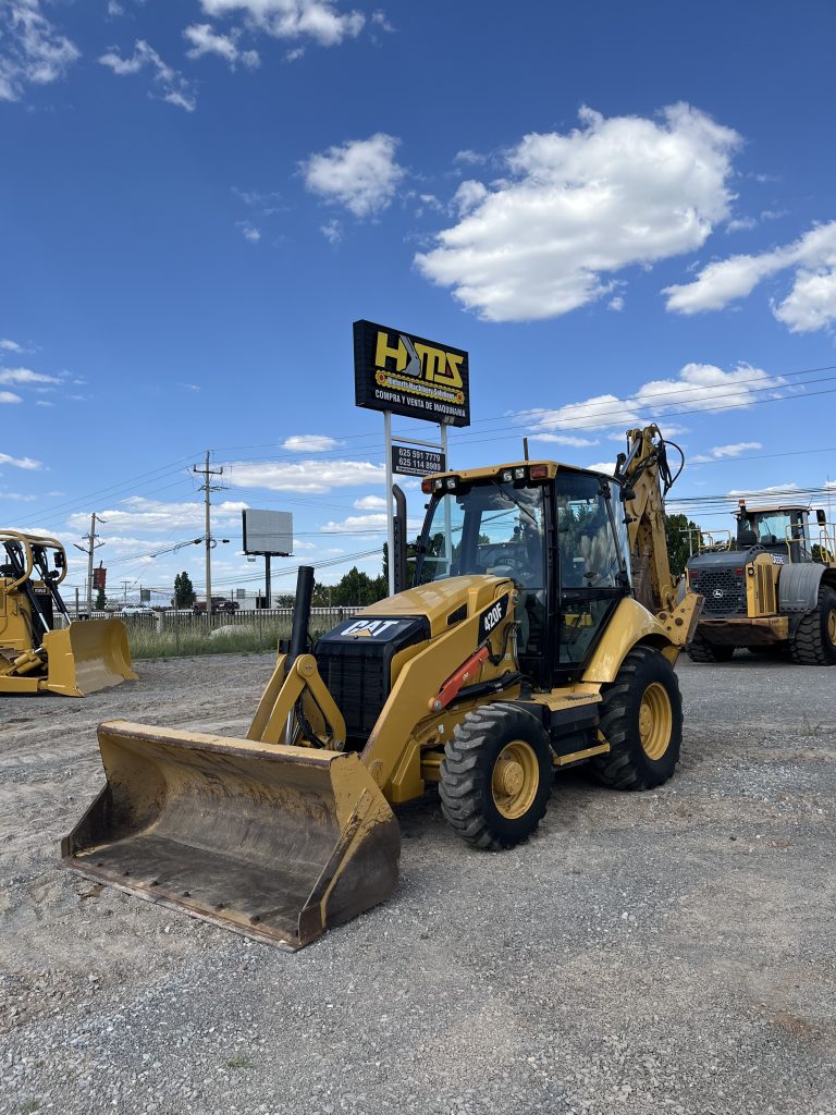Retroexcavadora Caterpillar 420F
